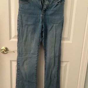 Vintage 512 perfectly slimming Levi’s